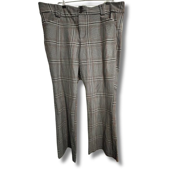 EUC Torrid Trouser Bootcut Ponte Pant Size 18 Short Grey Plaid with Coral Accent - Picture 2 of 5